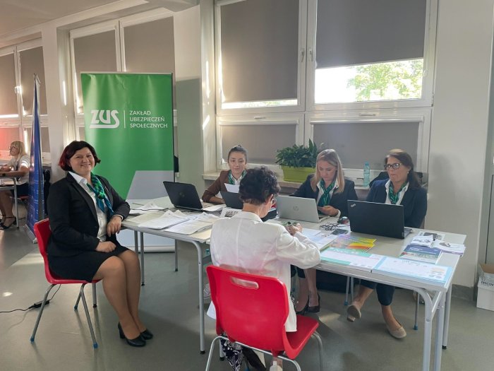 Stanowiska do rozmów.