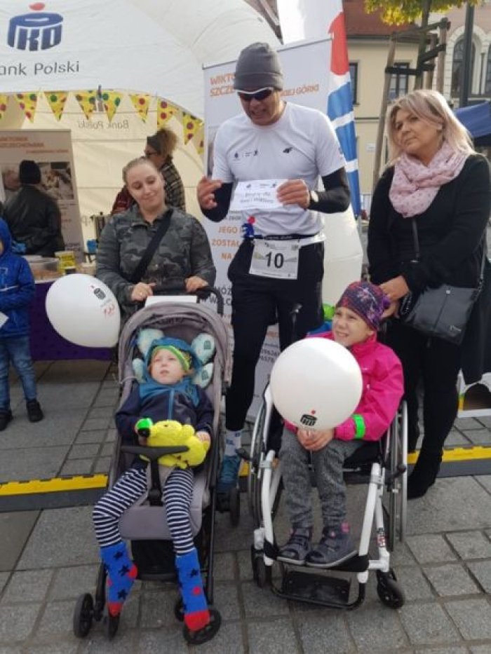 Szymonek i Kasia- to dla nich biegną w tym roku uczestnicy maratonu.