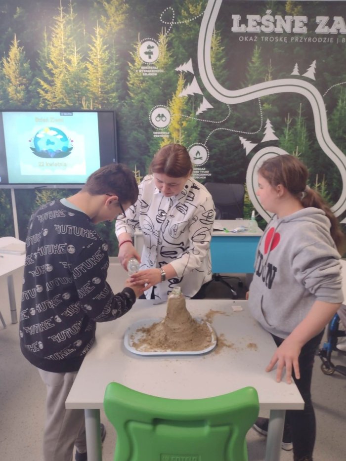 Wskazówki jak postępować, aby chronić środowisko i dbać o przyrodę każdego dnia.